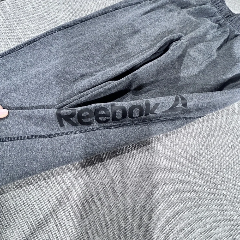 Reebok Sweatpants Mens Medium Gray Excellent Ankle Zip Heather Athletic Joggers